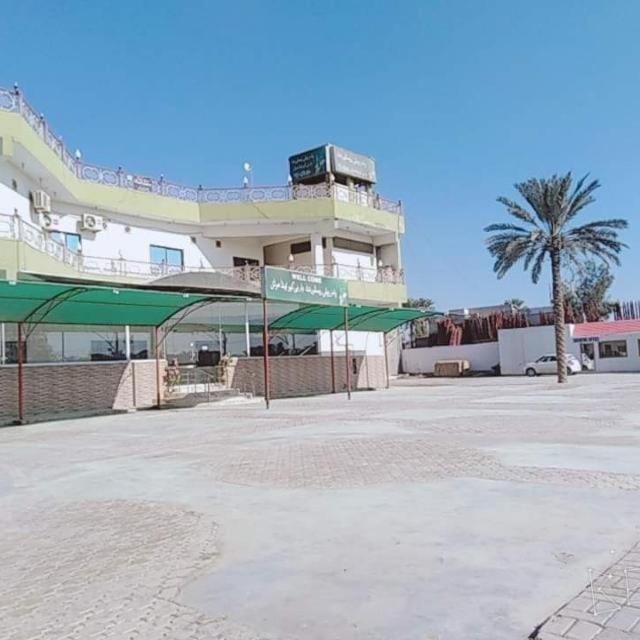 Palm Valley Hotel Sukkur Kültér fotó