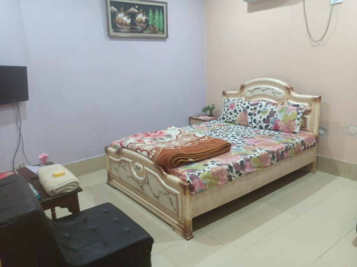 Palm Valley Hotel Sukkur Kültér fotó