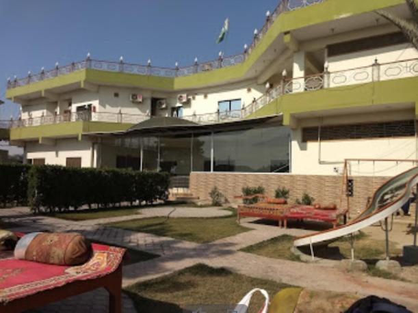 Palm Valley Hotel Sukkur Kültér fotó